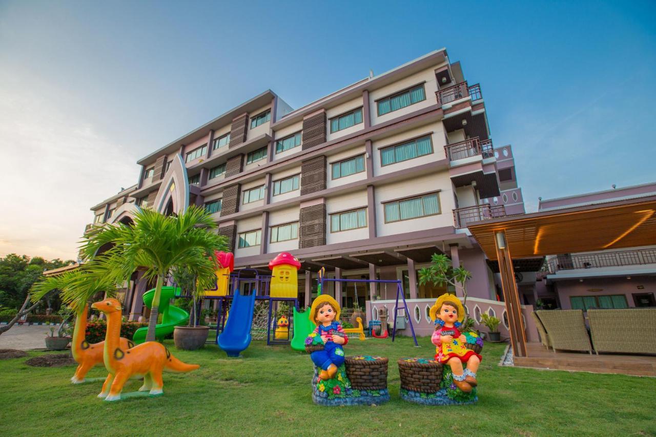 Phanomrungpuri Hotel Buriram Nang Rong Ngoại thất bức ảnh