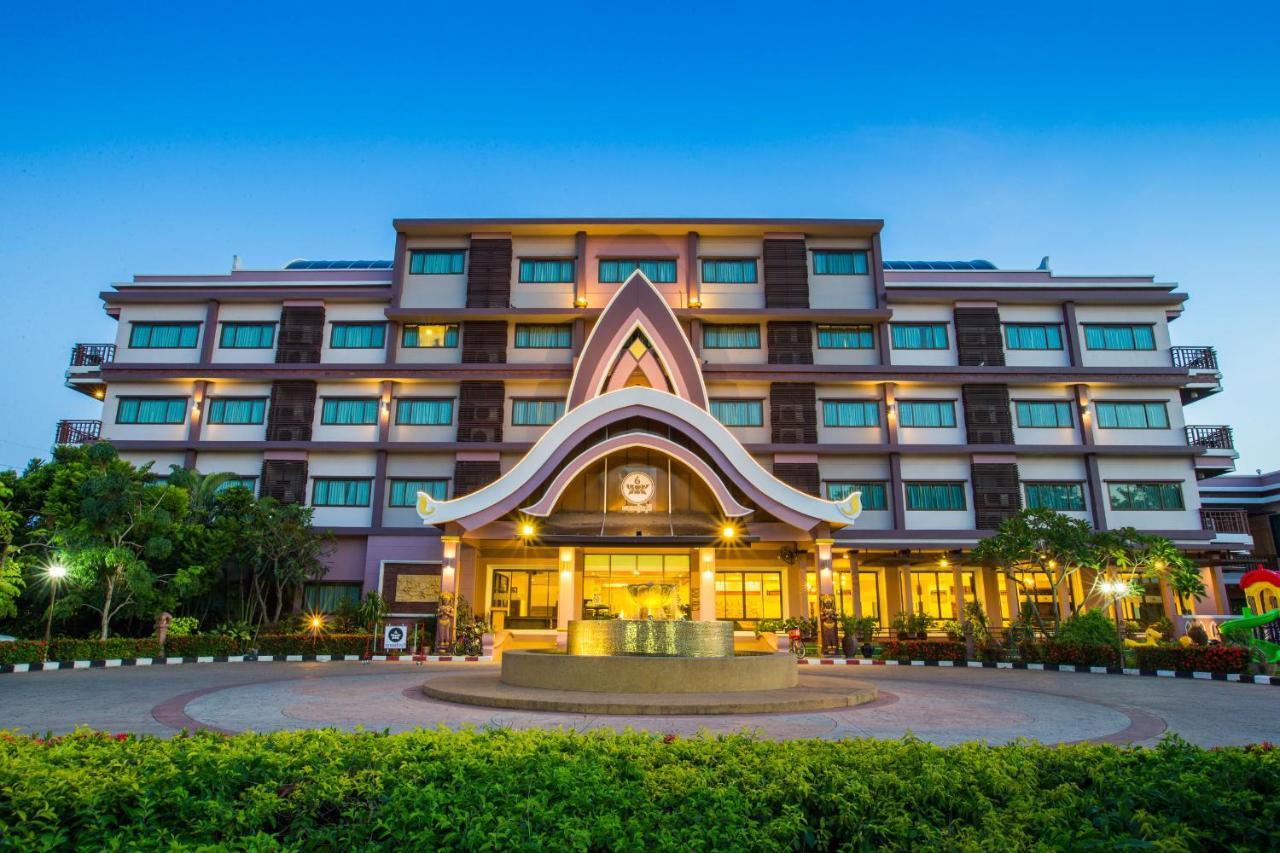 Phanomrungpuri Hotel Buriram Nang Rong Ngoại thất bức ảnh