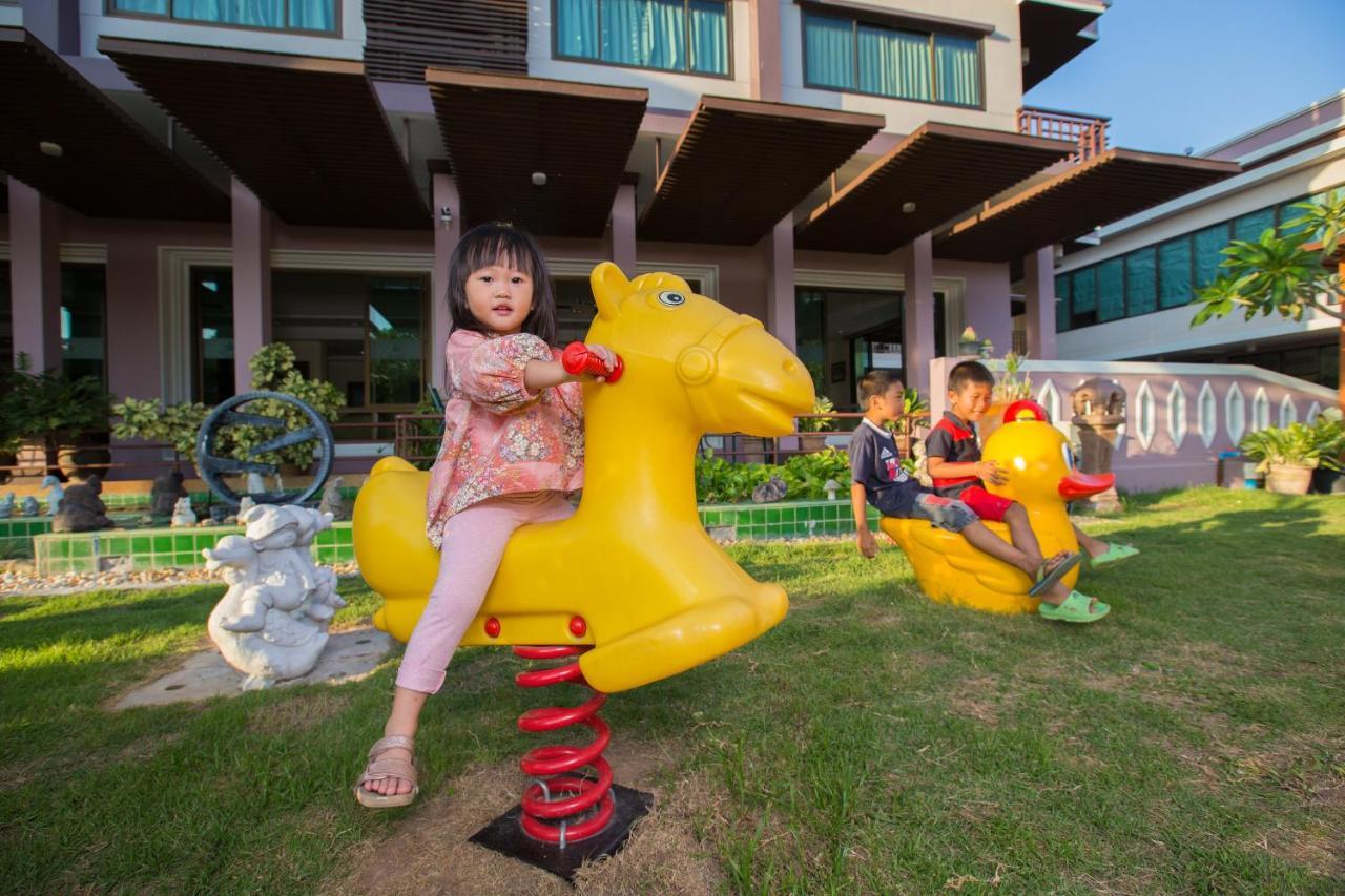 Phanomrungpuri Hotel Buriram Nang Rong Ngoại thất bức ảnh