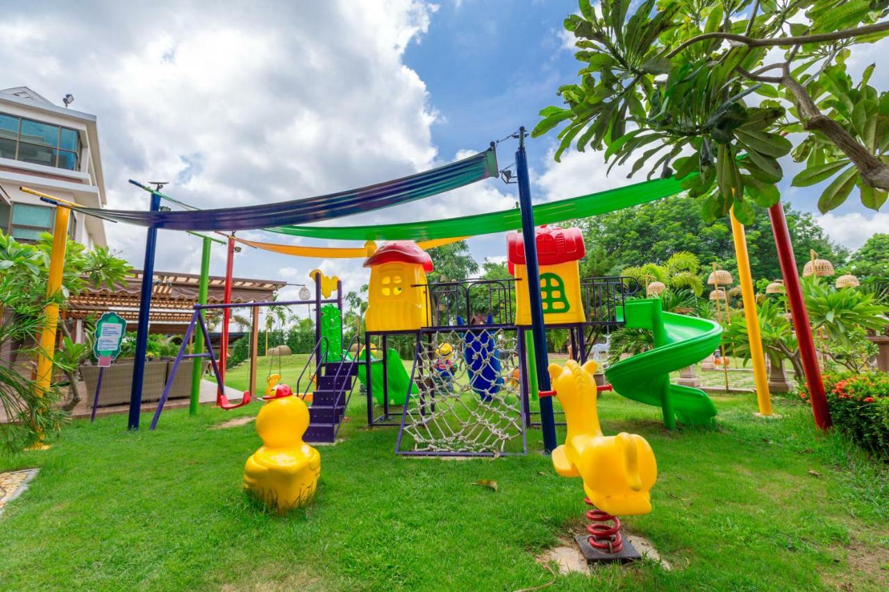 Phanomrungpuri Hotel Buriram Nang Rong Ngoại thất bức ảnh