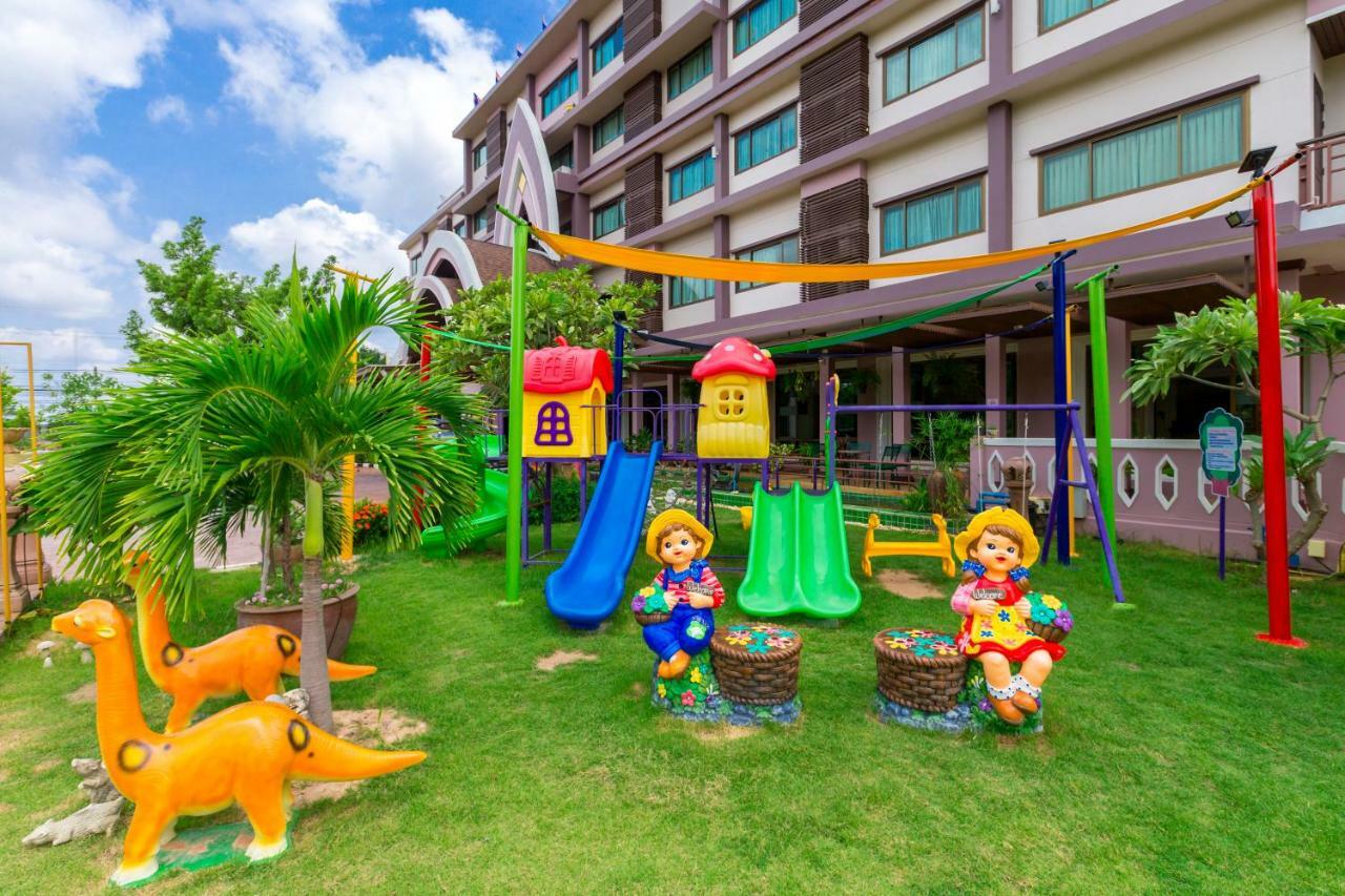 Phanomrungpuri Hotel Buriram Nang Rong Ngoại thất bức ảnh