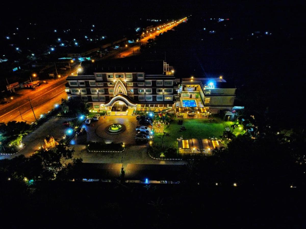 Phanomrungpuri Hotel Buriram Nang Rong Ngoại thất bức ảnh